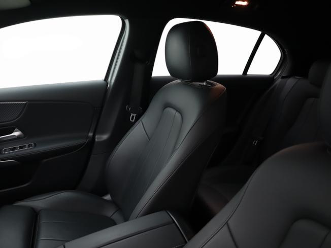 MERCEDES-BENZ A Class Photo 16