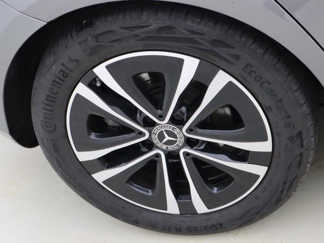 MERCEDES-BENZ A Class Photo 25