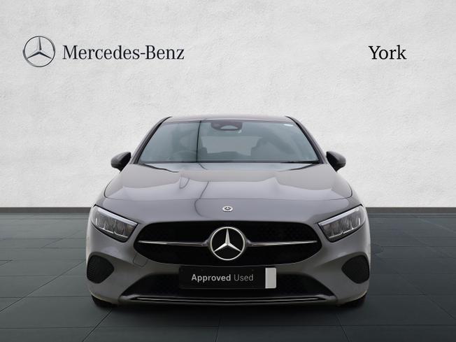 MERCEDES-BENZ A Class Photo 9