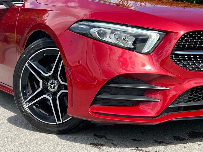 Mercedes-Benz A Class Photo 12