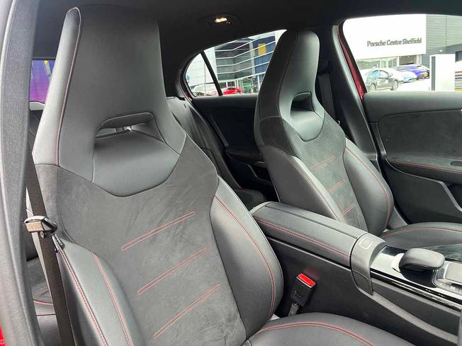 Mercedes-Benz A Class Photo 40
