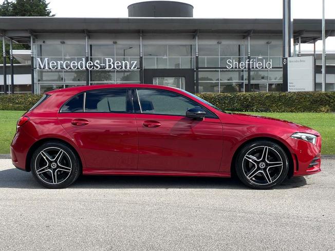 Mercedes-Benz A Class Photo 7
