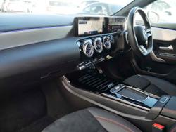 MERCEDES-BENZ A Class Photo 3