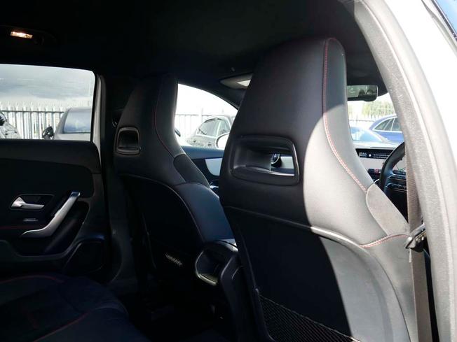 MERCEDES-BENZ A Class Photo 37