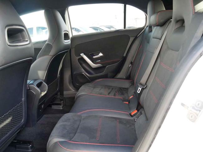 MERCEDES-BENZ A Class Photo 8