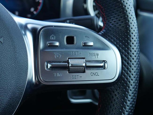 MERCEDES-BENZ A Class Photo 14