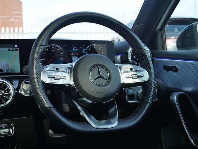 MERCEDES-BENZ A Class Photo 41