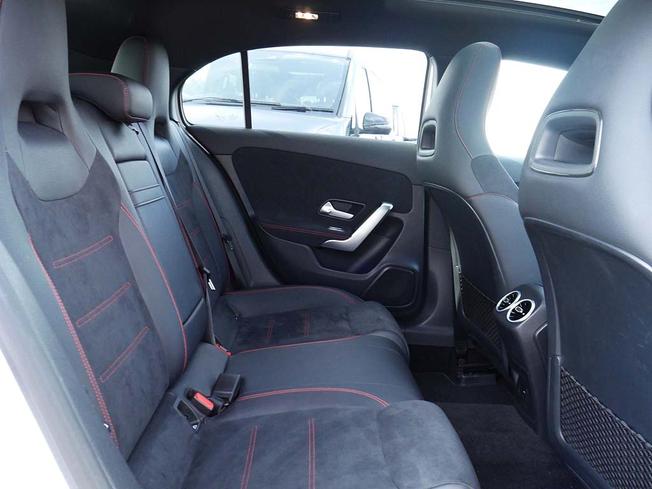 MERCEDES-BENZ A Class Photo 8