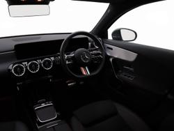 MERCEDES-BENZ A Class Photo 5
