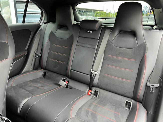 MERCEDES-BENZ A Class Photo 41