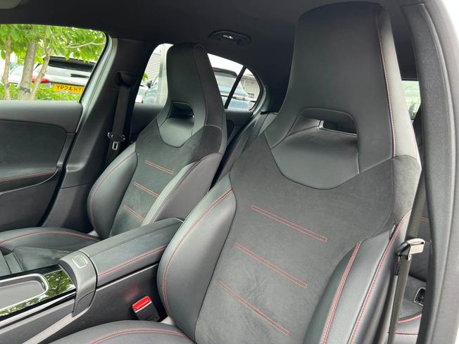 MERCEDES-BENZ A Class Photo 42