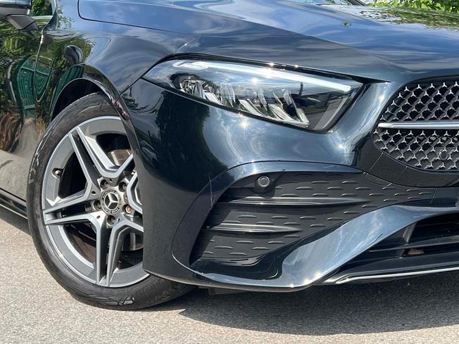 MERCEDES-BENZ A Class Photo 12