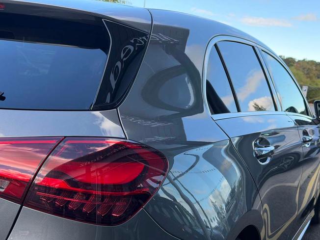 MERCEDES-BENZ A Class Photo 17