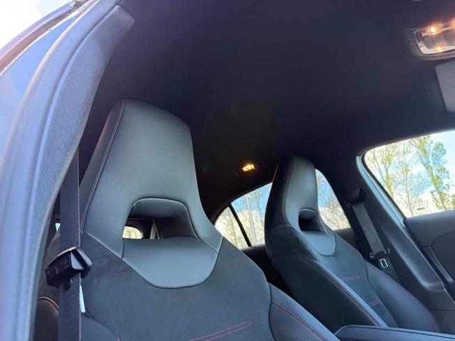 MERCEDES-BENZ A Class Photo 39