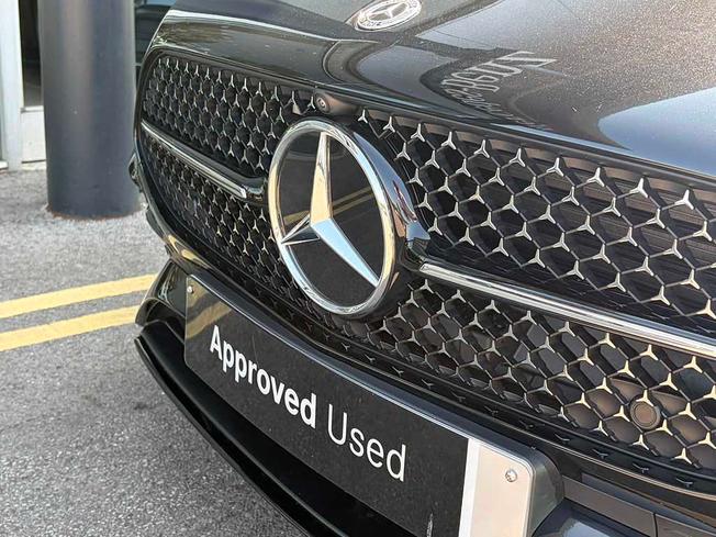 MERCEDES-BENZ A Class Photo 11