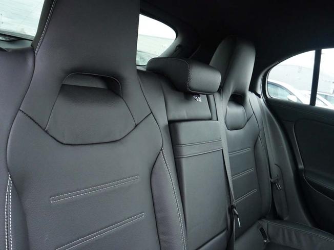 MERCEDES-BENZ A Class Photo 38