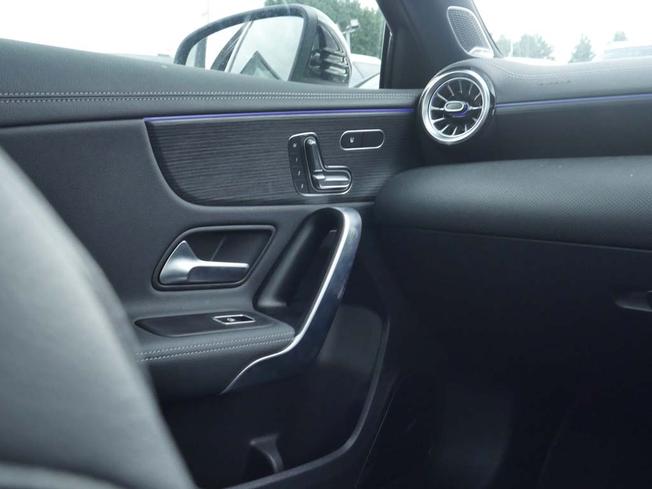MERCEDES-BENZ A Class Photo 44