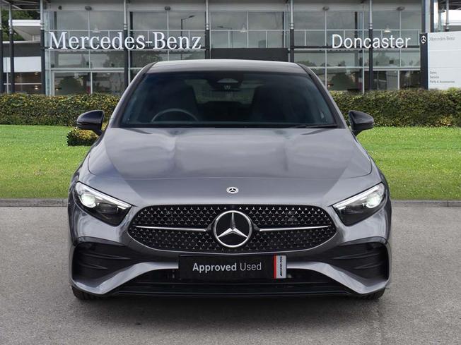 MERCEDES-BENZ A Class Photo 9