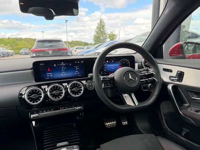 MERCEDES-BENZ A Class Photo 5