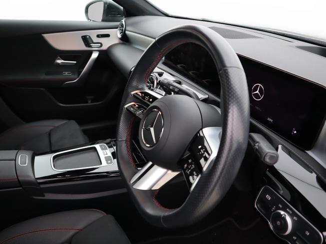 MERCEDES-BENZ A Class Photo 11