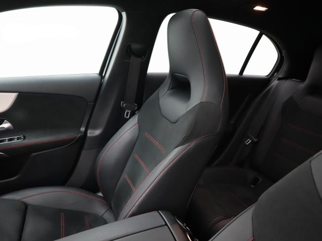 MERCEDES-BENZ A Class Photo 15