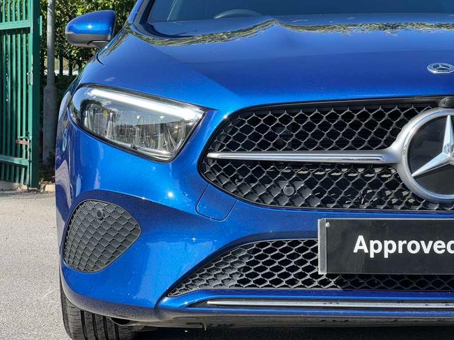 MERCEDES-BENZ A Class Photo 19