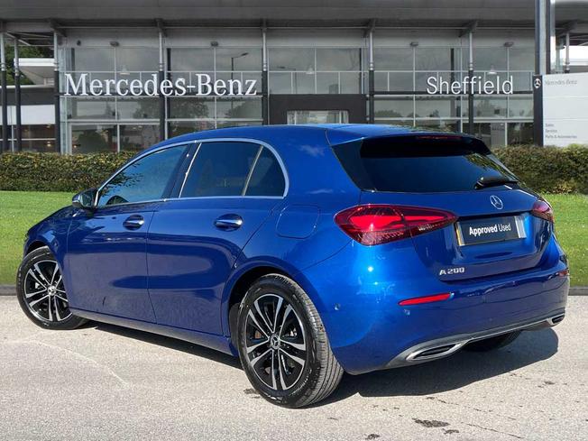 MERCEDES-BENZ A Class Photo 2