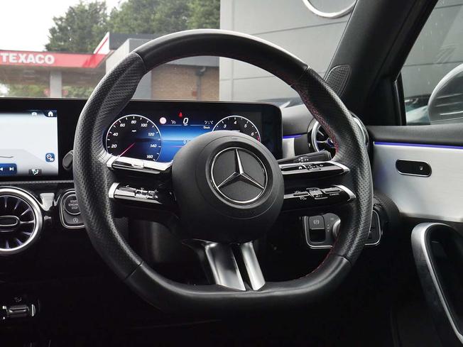 Mercedes-Benz A Class Photo 39