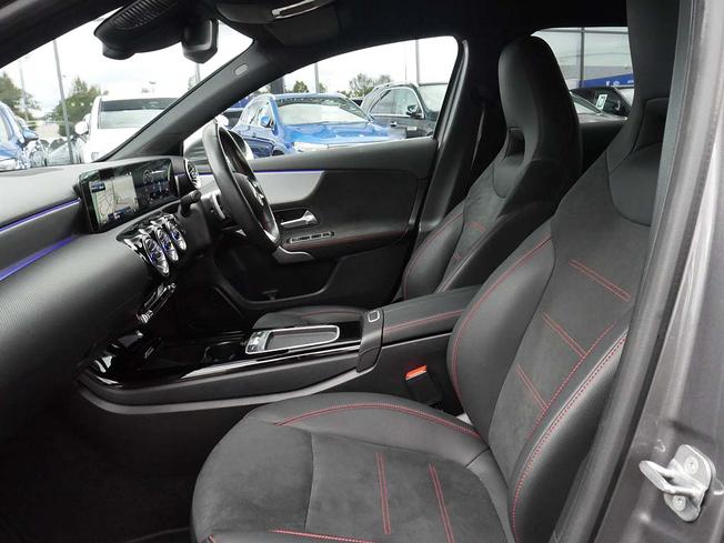 Mercedes-Benz A Class Photo 43