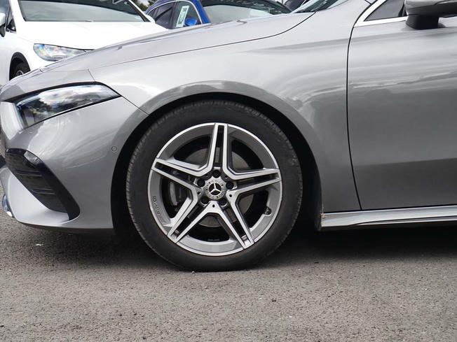 Mercedes-Benz A Class Photo 6
