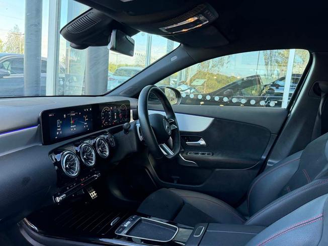 MERCEDES-BENZ A Class Photo 3