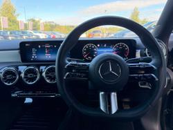 MERCEDES-BENZ A Class Photo 5