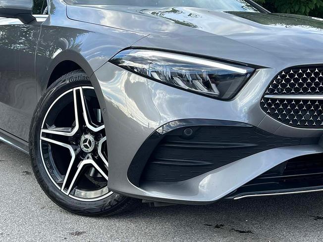 MERCEDES-BENZ A Class Photo 12