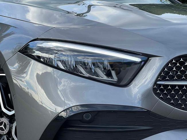 MERCEDES-BENZ A Class Photo 13