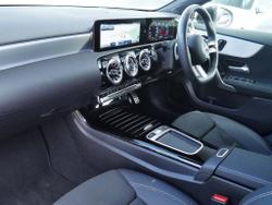 MERCEDES-BENZ A Class Photo 3