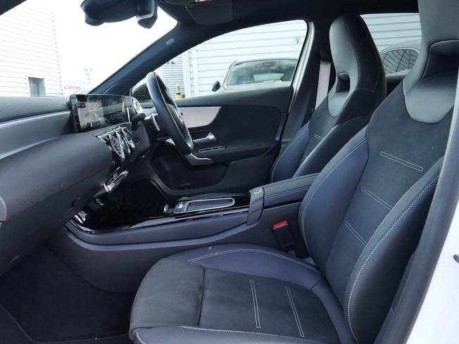 MERCEDES-BENZ A Class Photo 48