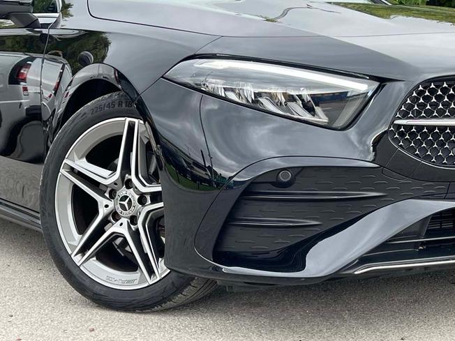 MERCEDES-BENZ A Class Photo 12