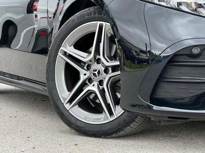 MERCEDES-BENZ A Class Photo 14