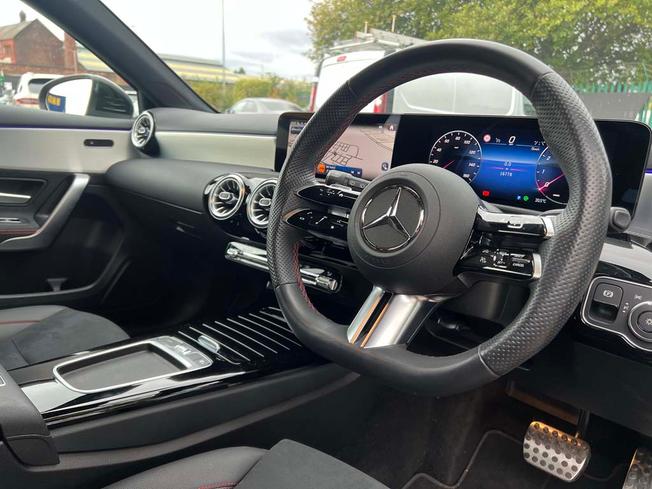 MERCEDES-BENZ A Class Photo 20