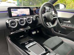 MERCEDES-BENZ A Class Photo 3