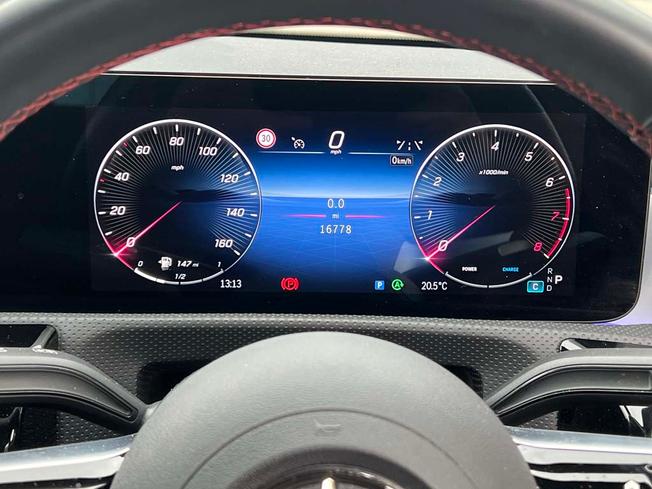 MERCEDES-BENZ A Class Photo 4