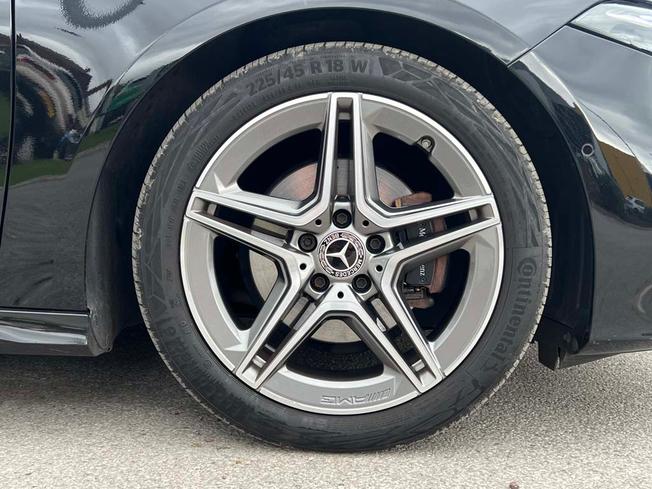 MERCEDES-BENZ A Class Photo 6