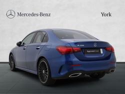 MERCEDES-BENZ A Class Photo 2