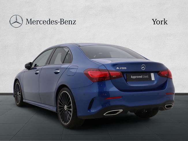 MERCEDES-BENZ A Class Photo 2