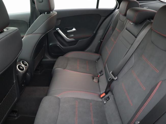 MERCEDES-BENZ A Class Photo 20