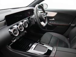 MERCEDES-BENZ A Class Photo 3