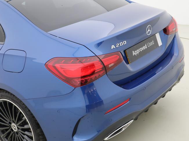 MERCEDES-BENZ A Class Photo 40
