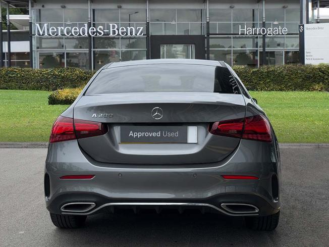MERCEDES-BENZ A Class Photo 10