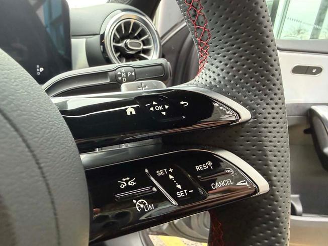 MERCEDES-BENZ A Class Photo 25