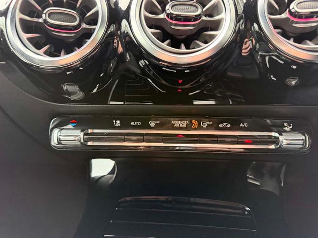 MERCEDES-BENZ A Class Photo 45